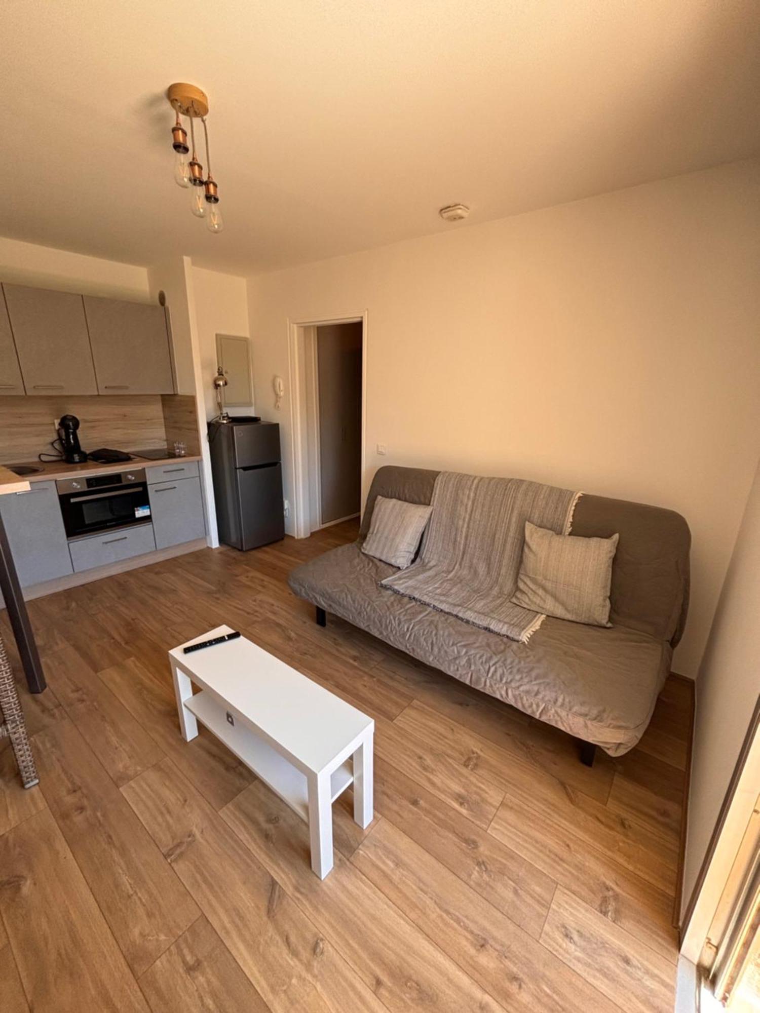 Beau Studio 300 M De La Plage Avec Parking Apartment La Ciotat Luaran gambar